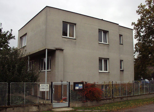 Kostel, fara a farni byt v kostce - puvodni seda uprava.